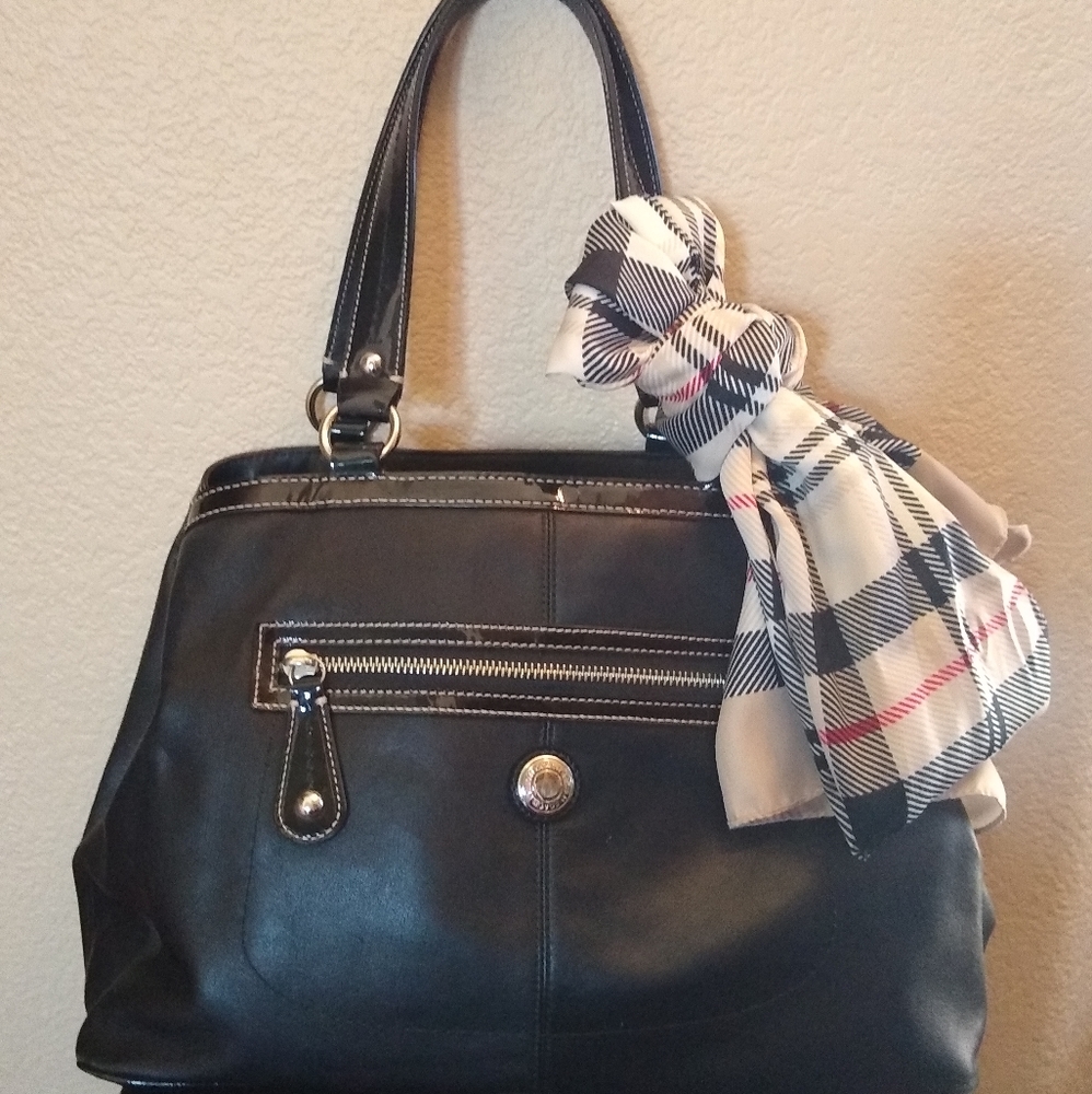 Black Coach Laura Leather Carryall handbag / purse